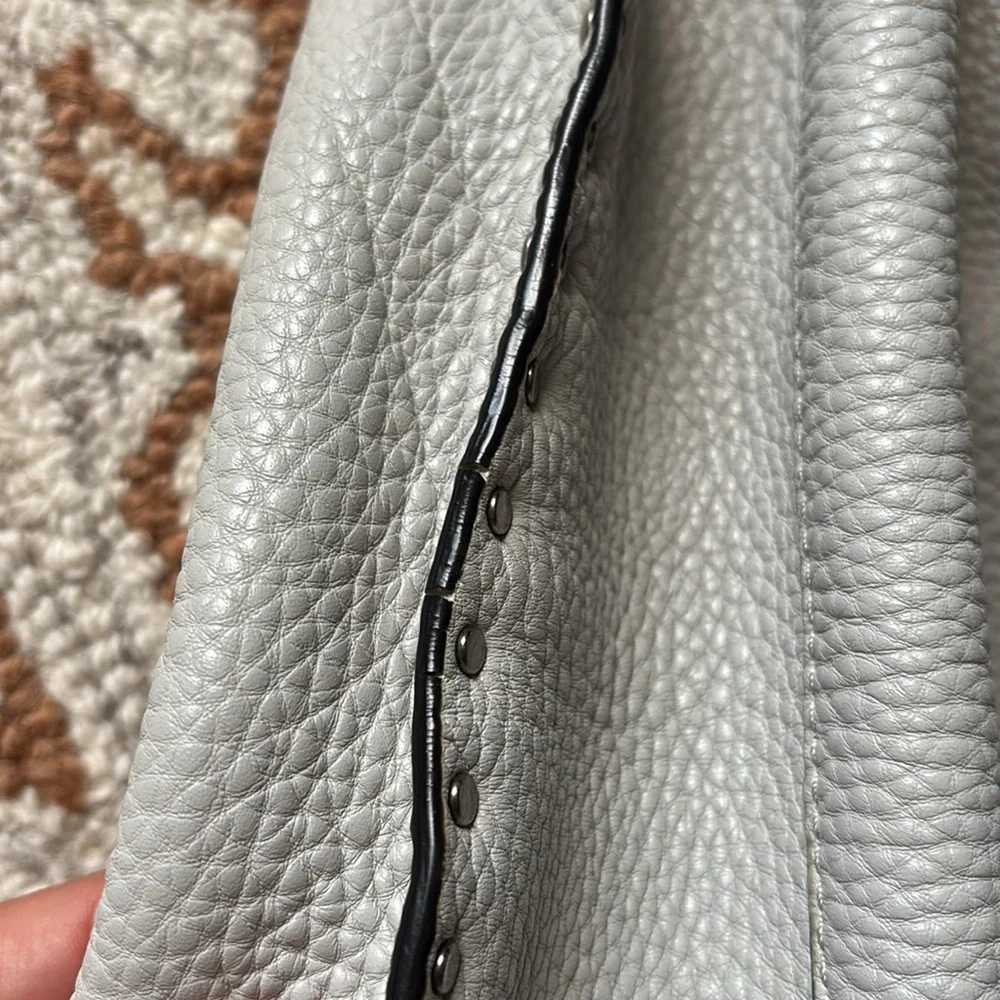🤍🩶REBECCA MINKOFF Darren Shoulder Bag in Putty